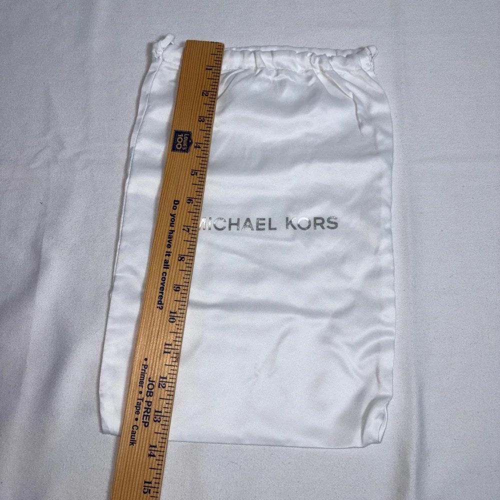 Michael Kors Dust Bag OS White Excellent Satin Drawstring Silver Logo Pouch